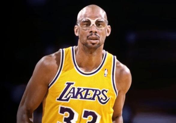 德转列欧洲俱乐部球衣胸前广告年赞助费TOP10：曼城8000万第1