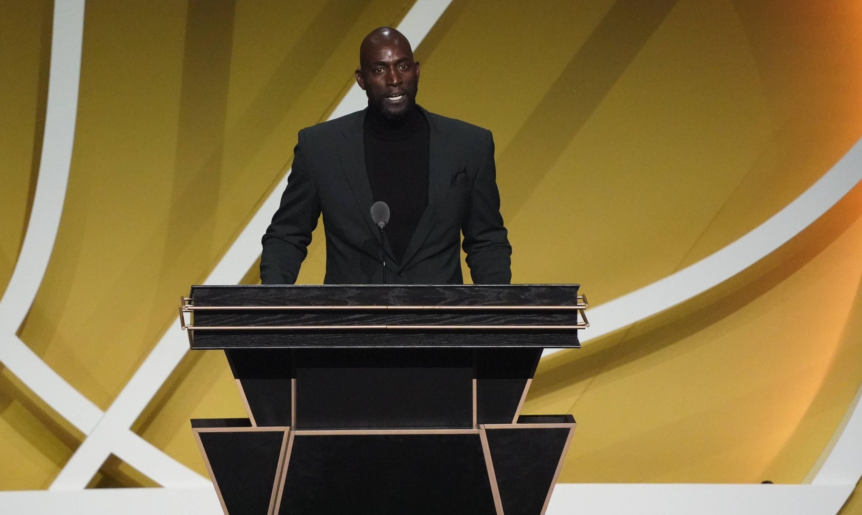 CBA联赛中游集团竞争激烈