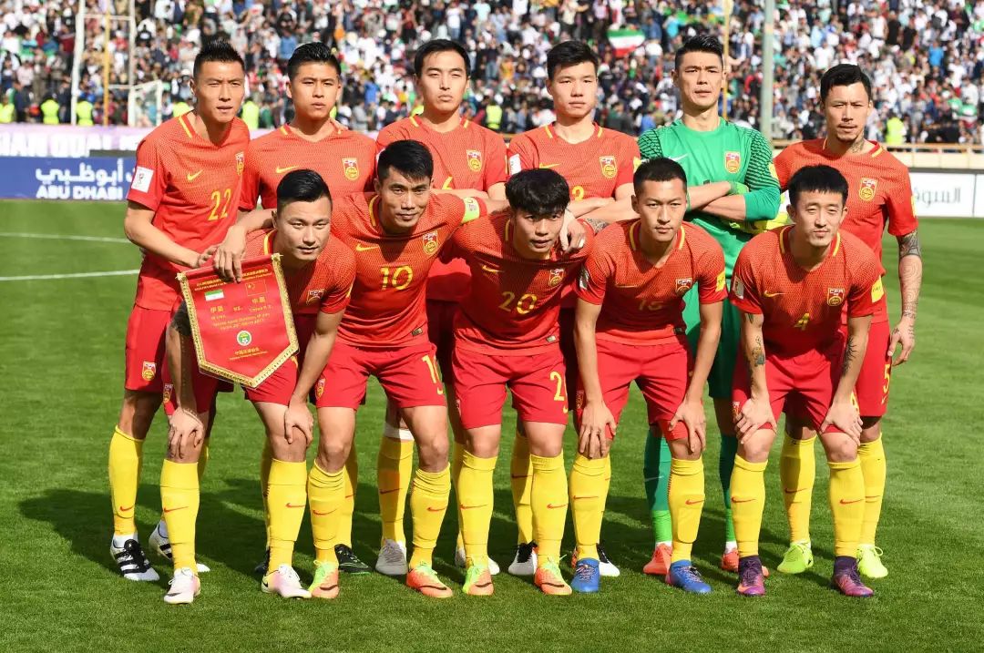 迪马：尤文后防伤病仍未缓解，麦肯尼和洛卡特利可能客串后卫