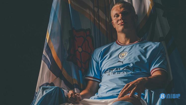 意甲｜比林终场前禁区补射救主 拿波利榜首战逼平国米