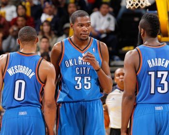 足球世界杯吉祥物亮相，造型引网友热评