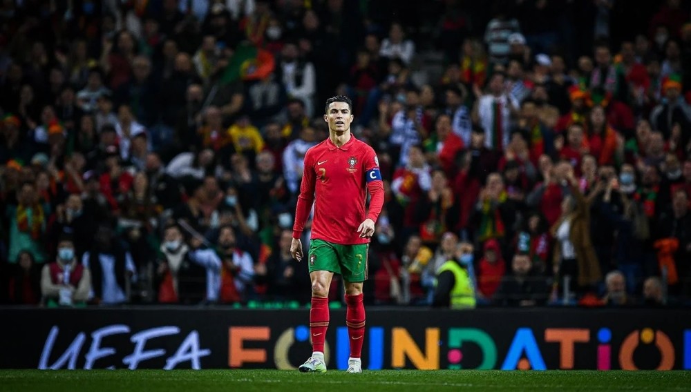 阿尔瓦雷斯发威，格里兹曼双响，马竞4-1，豪取5连胜晋级欧冠16强