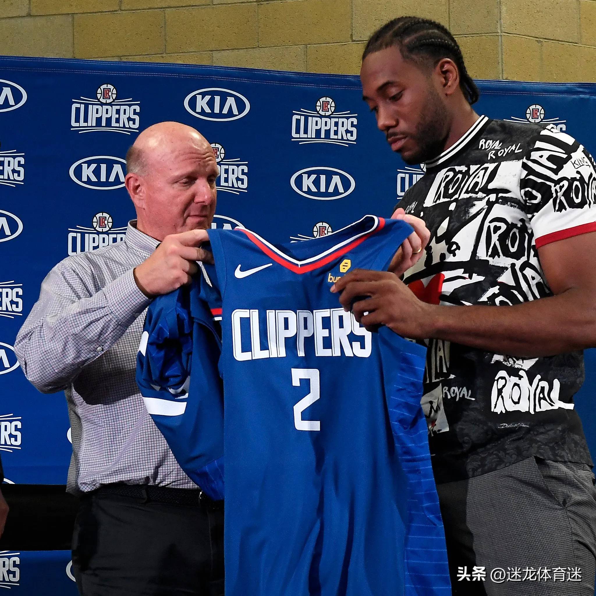 轻伤不下火线！哈登仍将首发出战尼克斯卢：他渴望每场都打