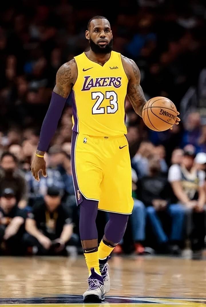 上海海港夺冠背后是穆斯卡特的战略放弃与坚守，成功卫冕中超冠军。